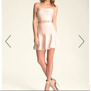 NWOT bebe frappe full circle needle skater skirt beige cream tan nude mini Med